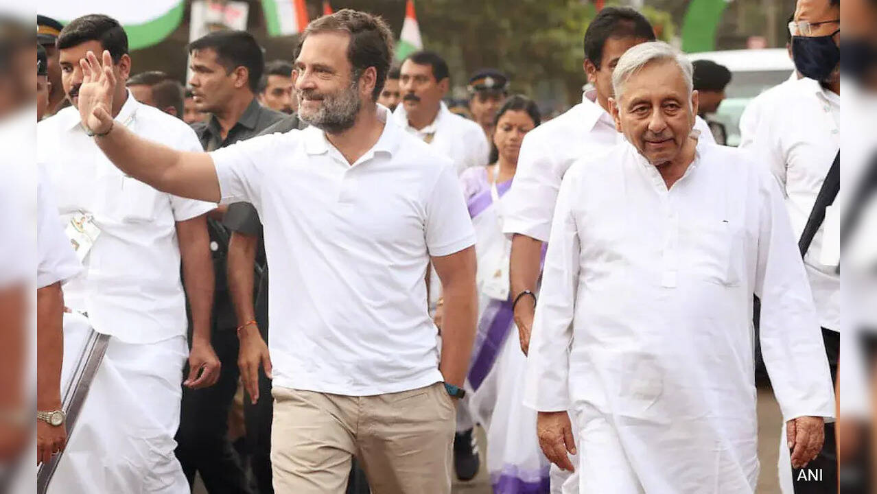 Rahul Gandhi with Mani Shankar Aiyar