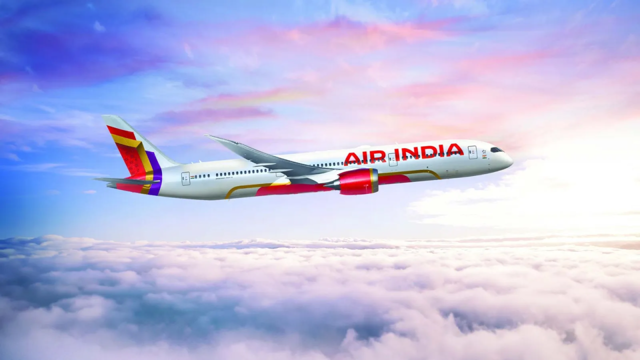 Air India Brings Christmas To The Clouds