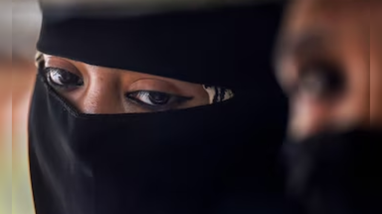 muslim husband triple talaq to wife