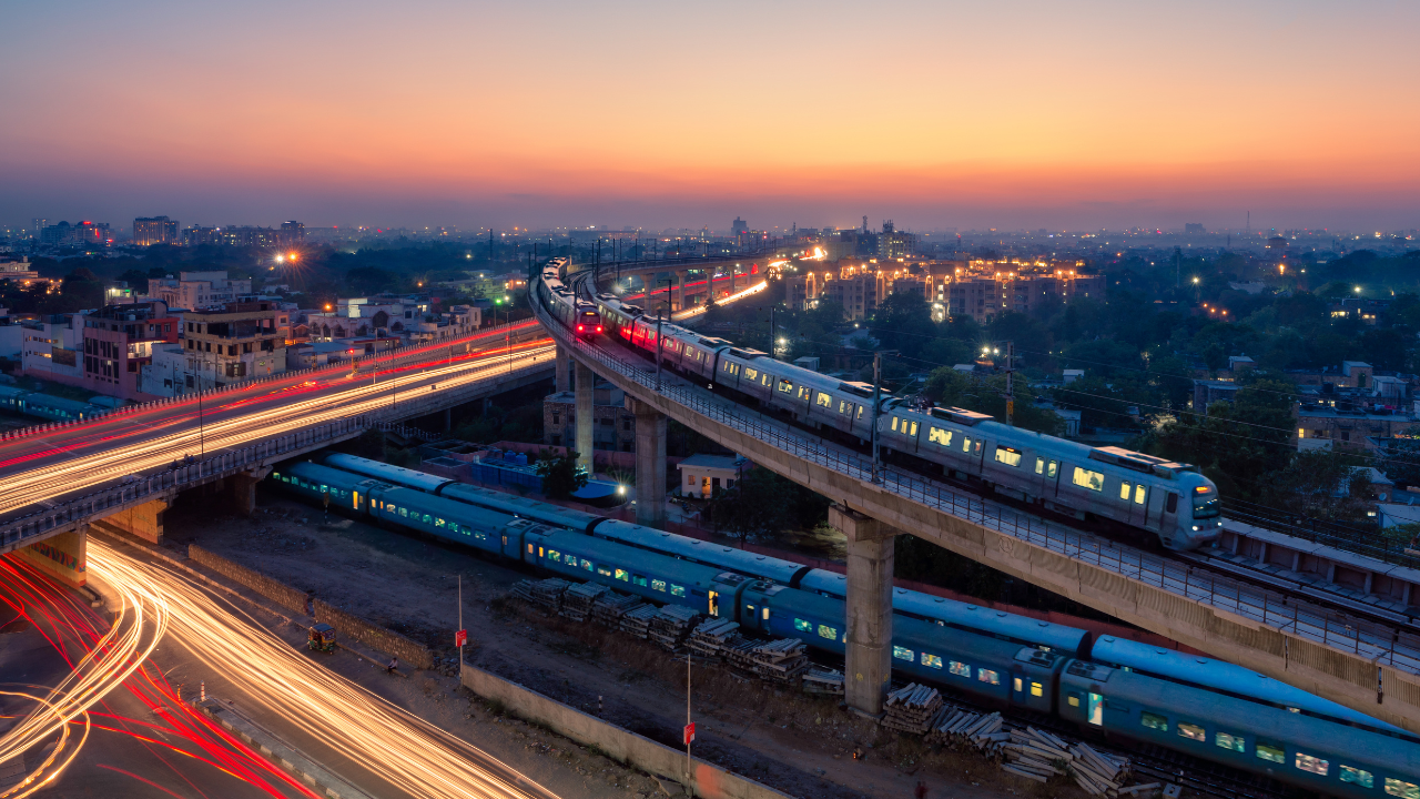 kolkata metro to run night services on christmas. check timings