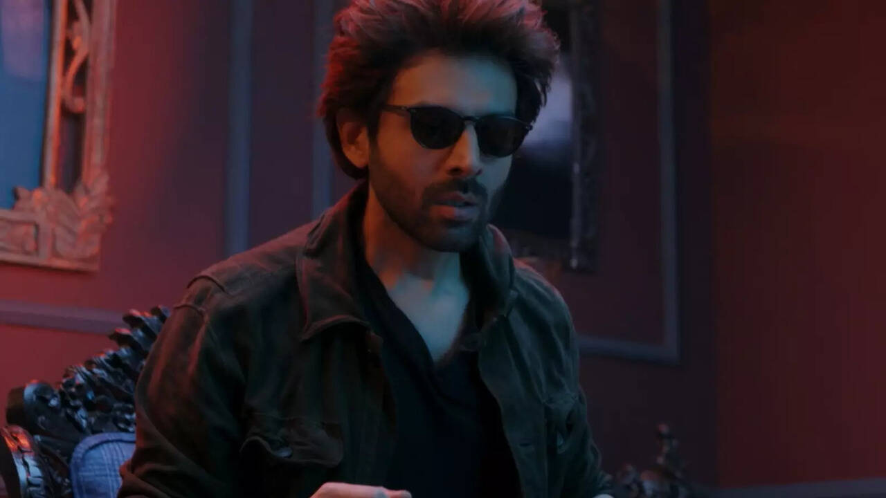 Kartik Aaryan As Rooh Baba Announces Bhool Bhulaiyaa 3's OTT Release Date In New Promo Video. Watch