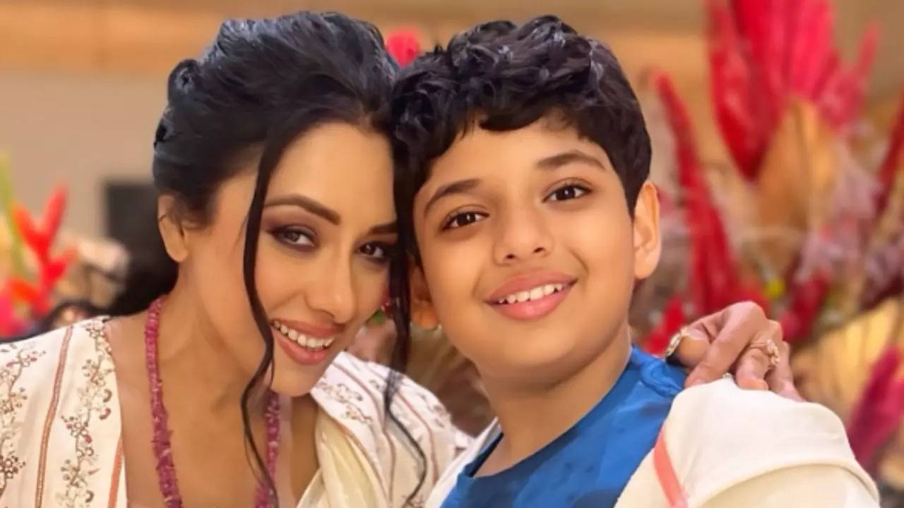 Rupali Ganguly Teaches Her Son Rudransh How To Pose For Paps