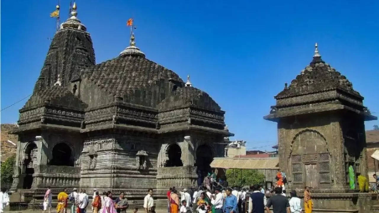 Trimbakeshwar Temple VIP Darshan