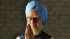 Anupam Kher said, former Prime Minister Manmohan Singh cannot be a smart politician