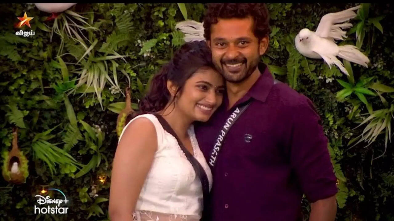  Bigg Boss Promo : யார் என்ன சொன்னாலும் நீ தான் என் ஹீரோ... பிக் பாஸ் வீட்டில் அருண் காதலி அர்ச்சனா எண்ட்ரி! 