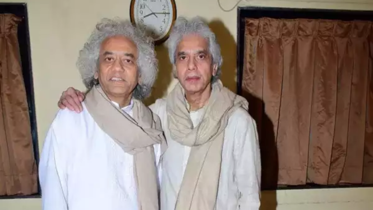 Zakir Hussain's Brothers Pay Tribute At Prayer Meet, Say 'Bhai's Untimely Passing Reminds Us Of Life's Unpredictability'