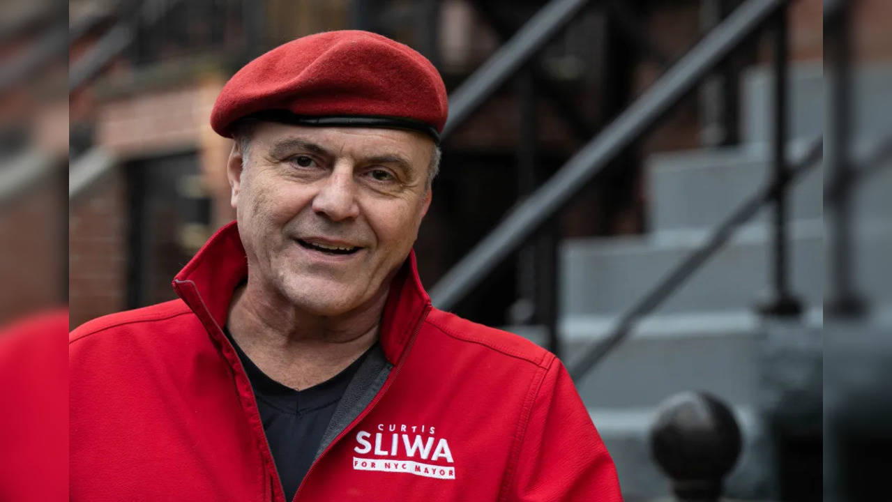 Curtis Sliwa.