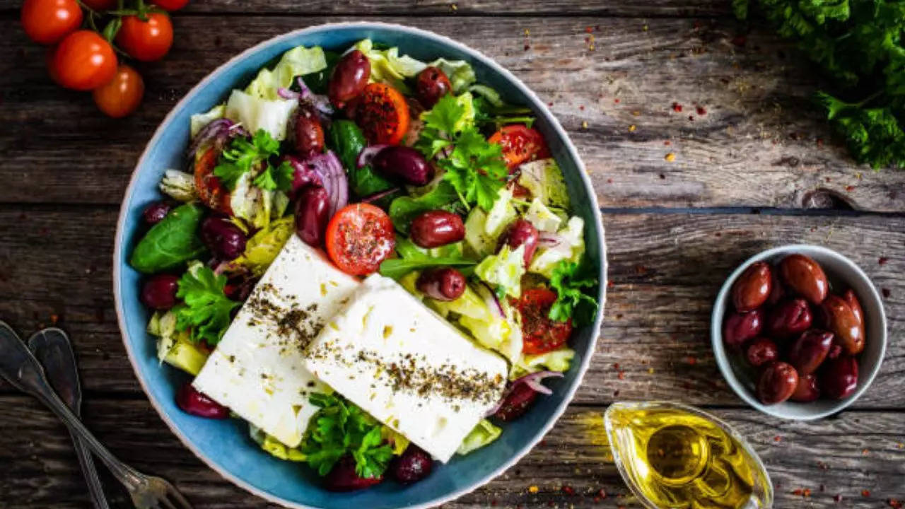 Mediterranean To DASH Diet: Top 7 Healthy Diets You Must Try In 2025