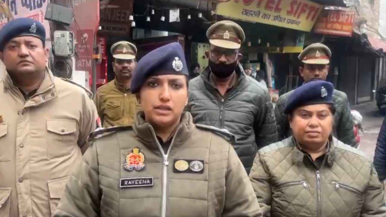 Lucknow Police 