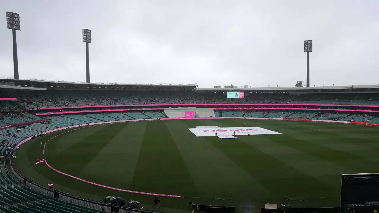 INS vs AUS Sydney Test Weather Report: Rain Threatens To Dampen Australia's WTC Hopes At SCG