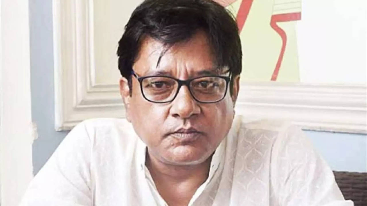 Bengali Director Arun Roy Dies Of Lung Infection, Prosenjit Chatterjee Pays Tribute