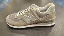How to identify fake and real New Balance shoes