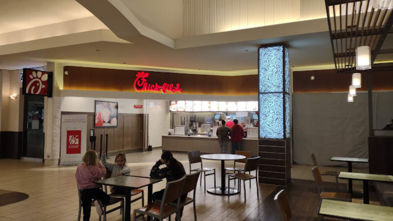 Lafayette Police At Acadiana Mall