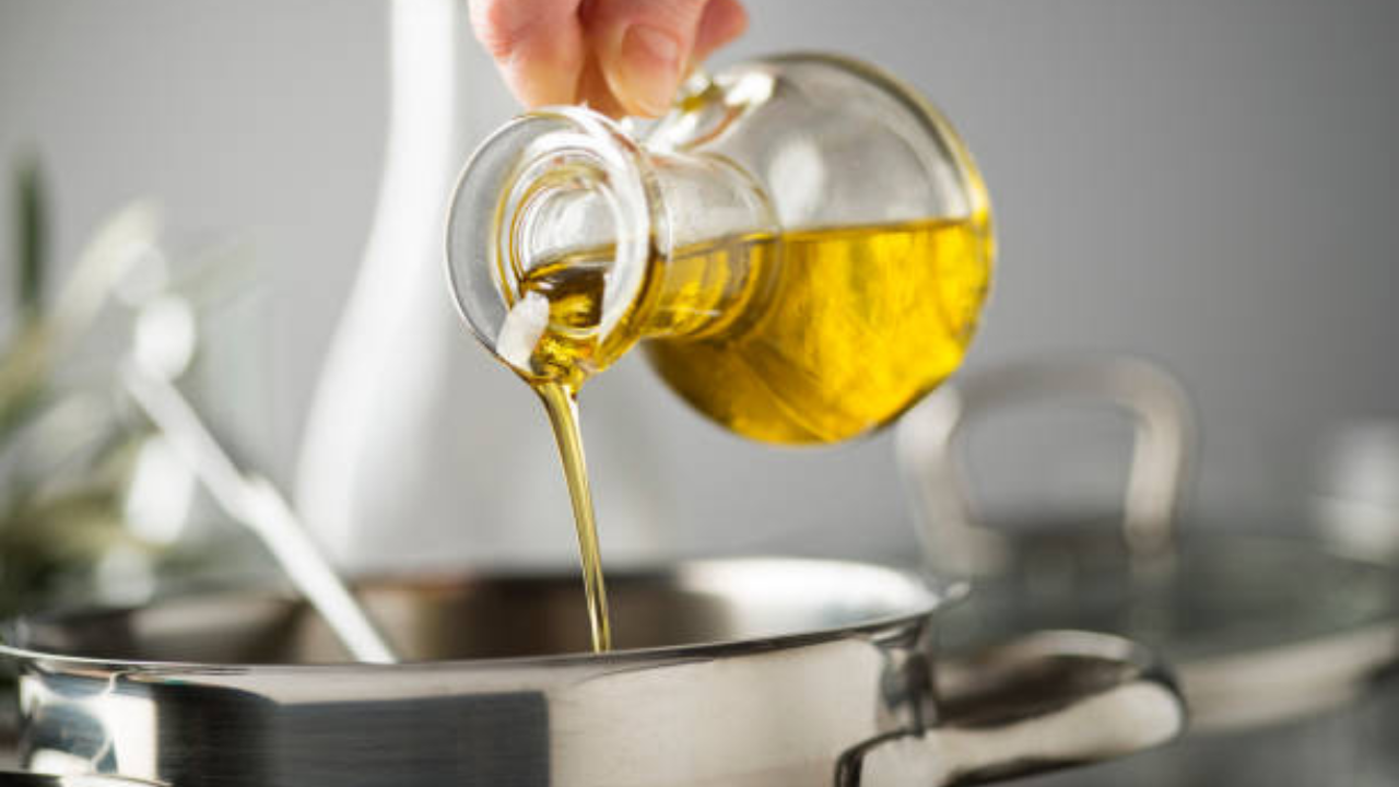 what are the pros and cons of not eating refined oil for a month find out health tips