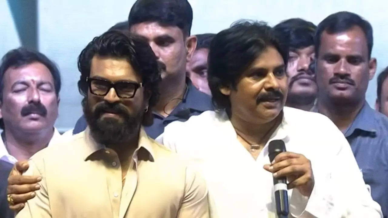 Pawan Kalyan (15)