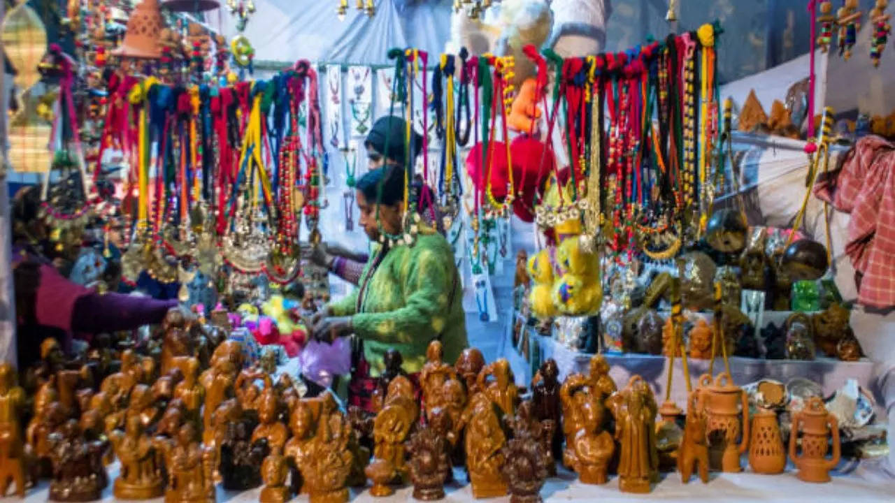 Representative Image: Bengaluru Chitra Santhe Fair