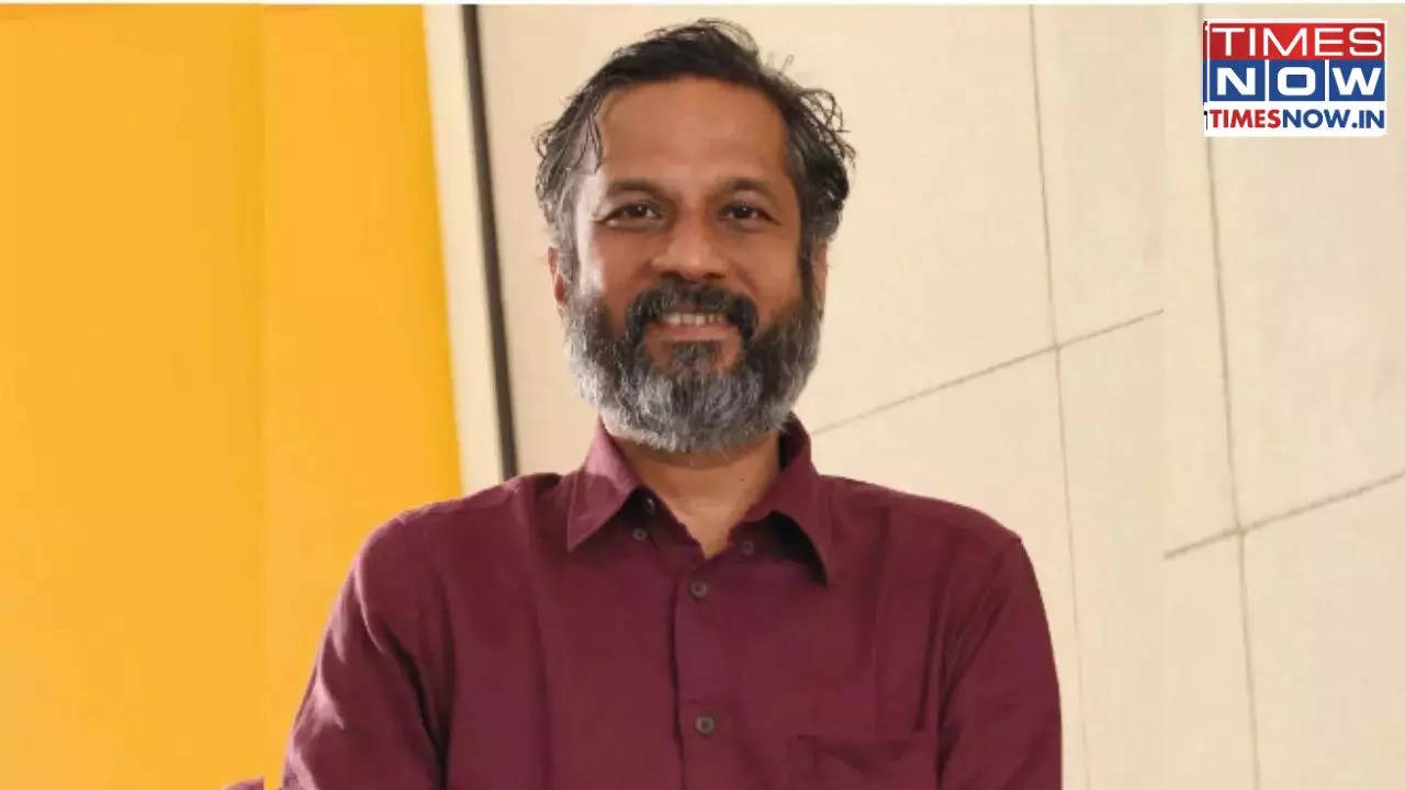 Zoho Founder, Zoho's founder Sridhar Vembu, Sridhar Vembu net worth, Sridhar Vembu net worth 2025, Sridhar Vembu salary, Sridhar Vembu salary 2025