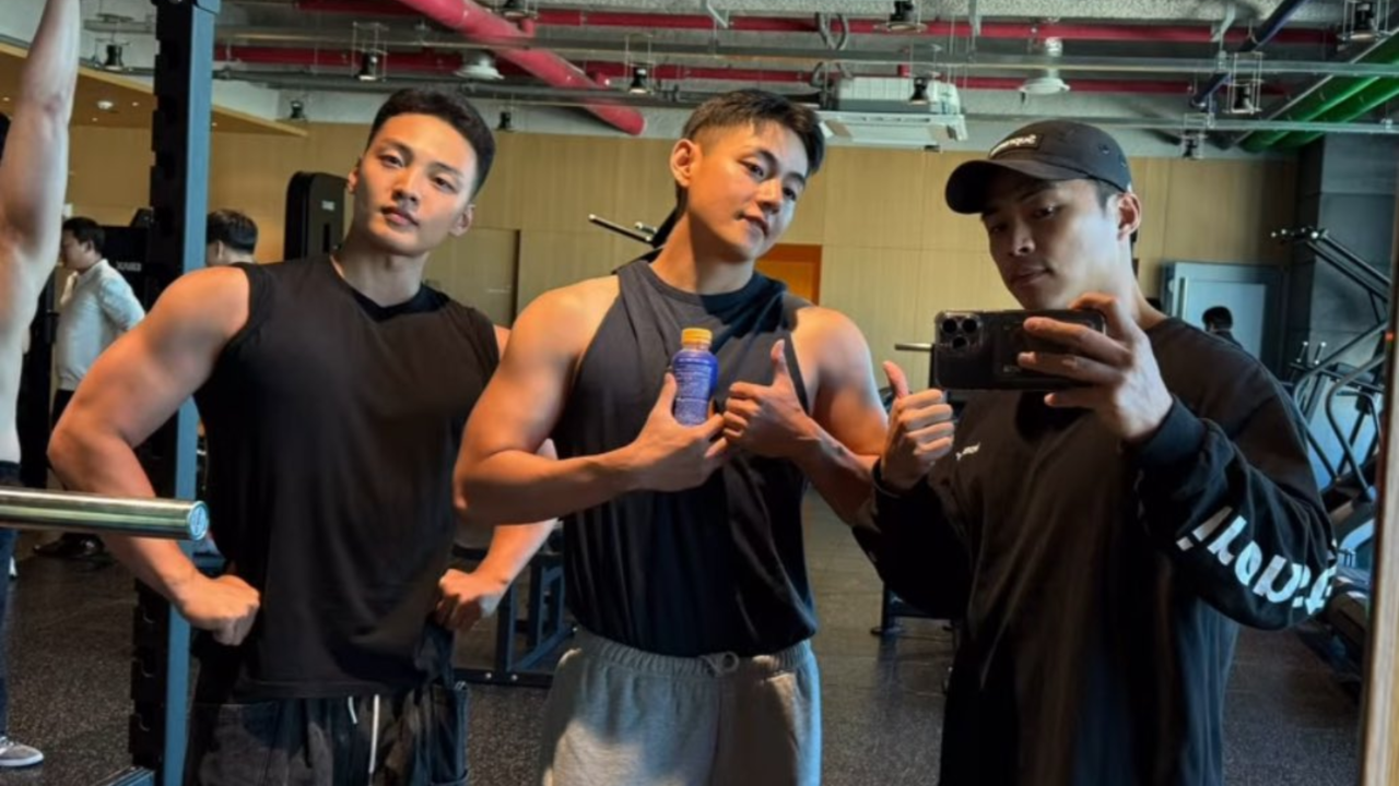 BTS' V Shows Off Ripped Military Physique In Recent Pics. Fans Call Him 'Buff', Demand Action Role