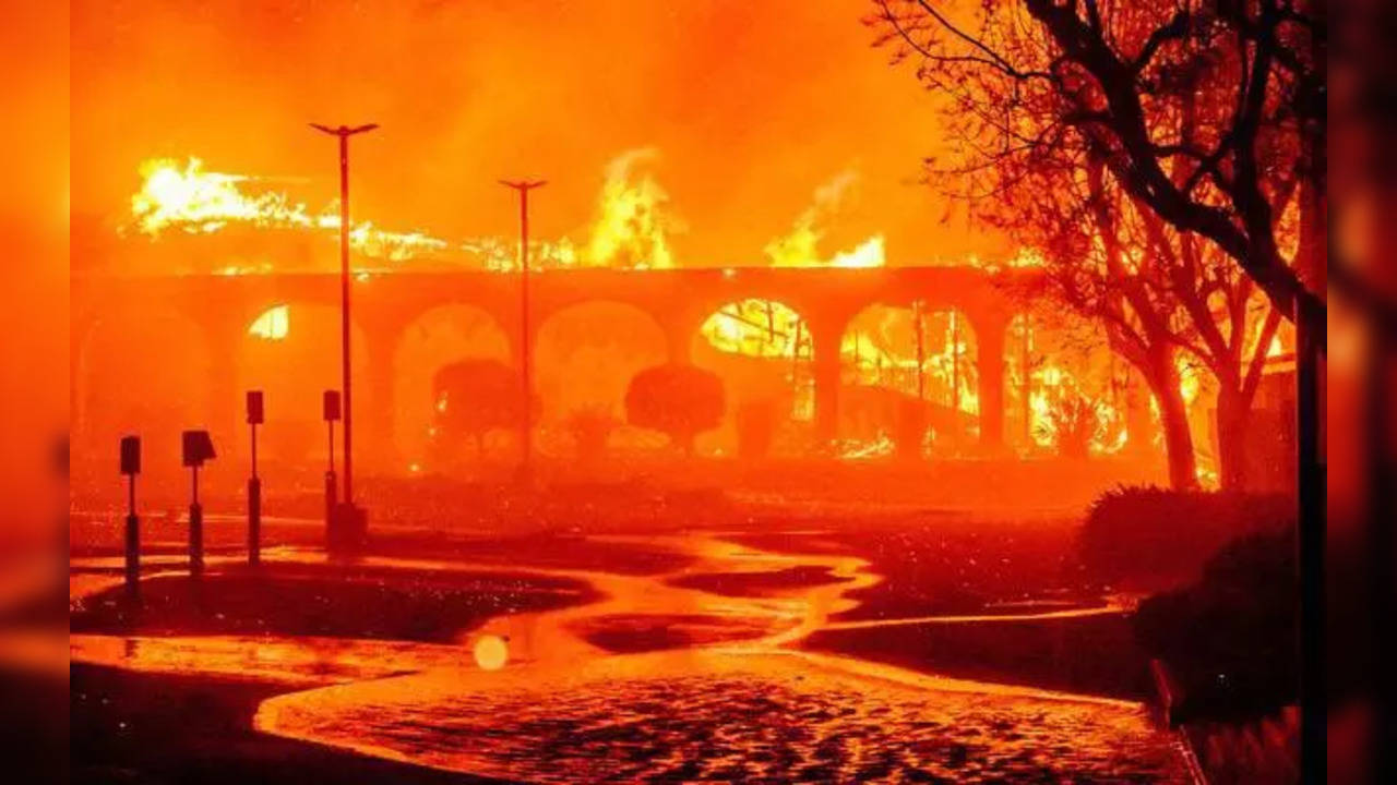 Los Angeles Fire  (Photo Credits: X / Twitter)