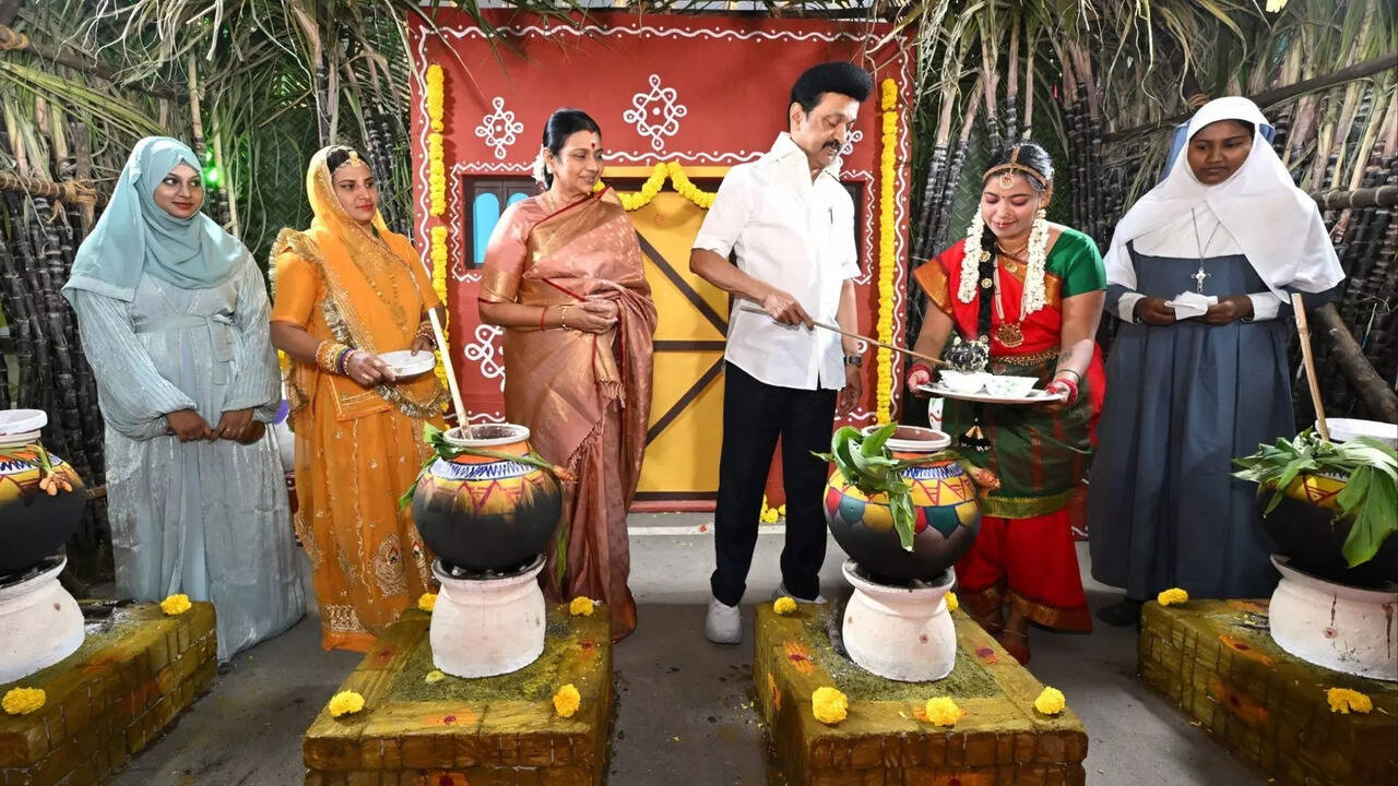  உள்ளமெங்கும் இல்லமெங்கும் மகிழ்ச்சி பொங்கட்டும், தங்கட்டும்.. முதலமைச்சர் மு.க. ஸ்டாலின் வாழ்த்து 