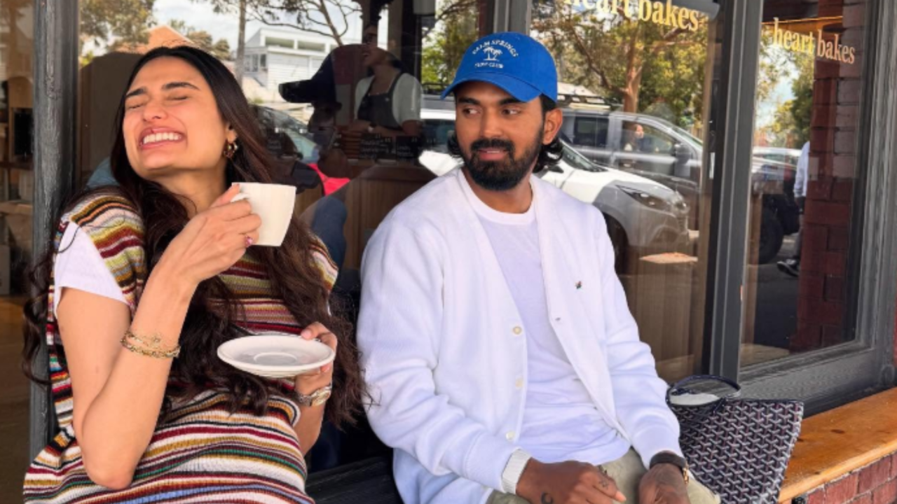 Pregnant Athiya Shetty Enjoys Coffee As Hubby KL Rahul Stares At Her Lovingly - See Photo Dump From Australia