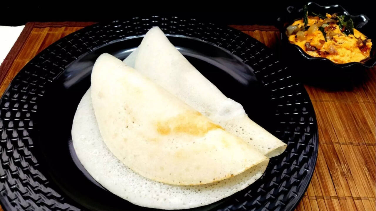  இளநீர் வச்சு தோசை சாப்பிட்டு இருக்கீங்களா? கேரளா ஸ்பெஷல் தோசை இதோ 