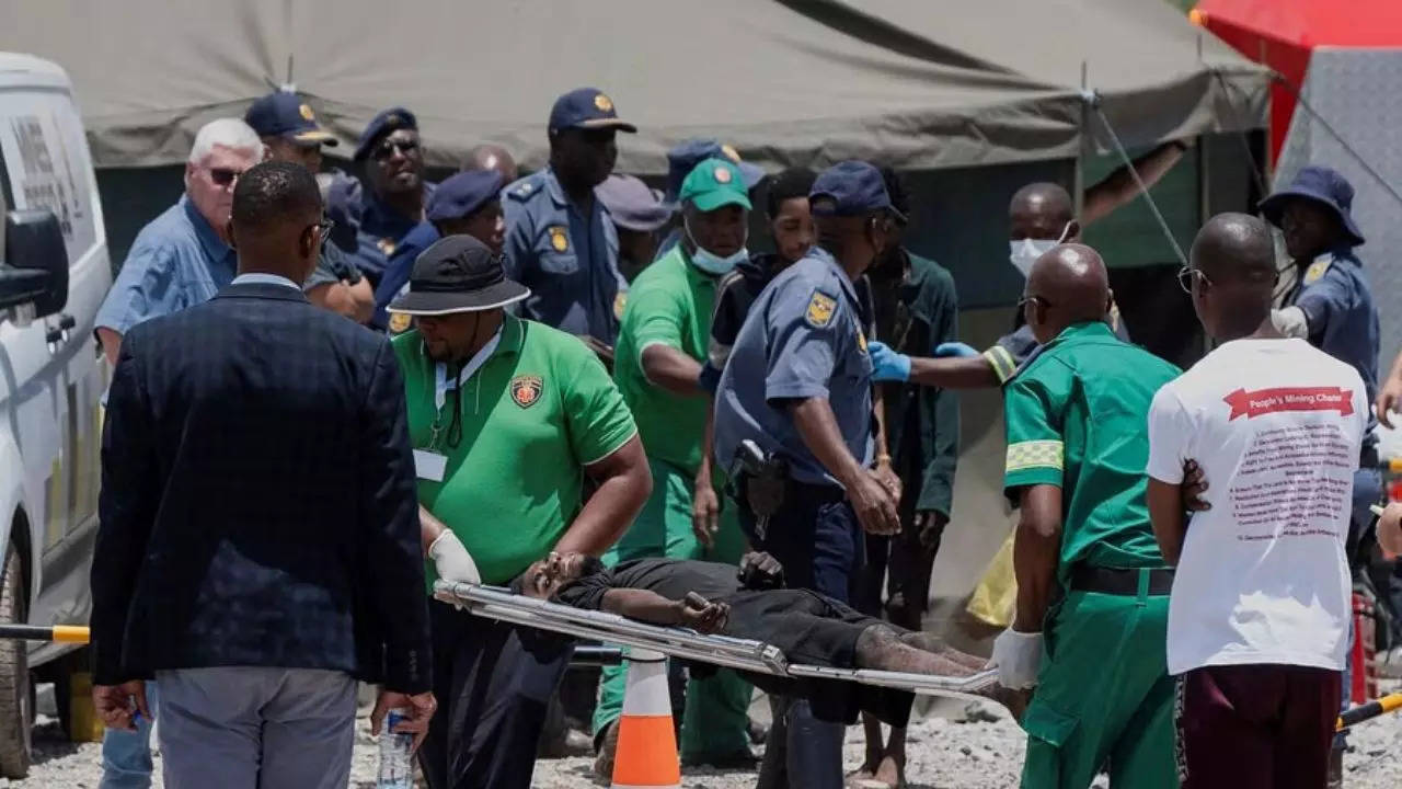 60 dead miners' bodies recovered from illegal mine in South Africa