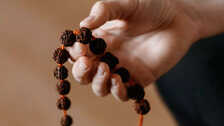 What rules should be kept in mind while wearing Rudraksha?