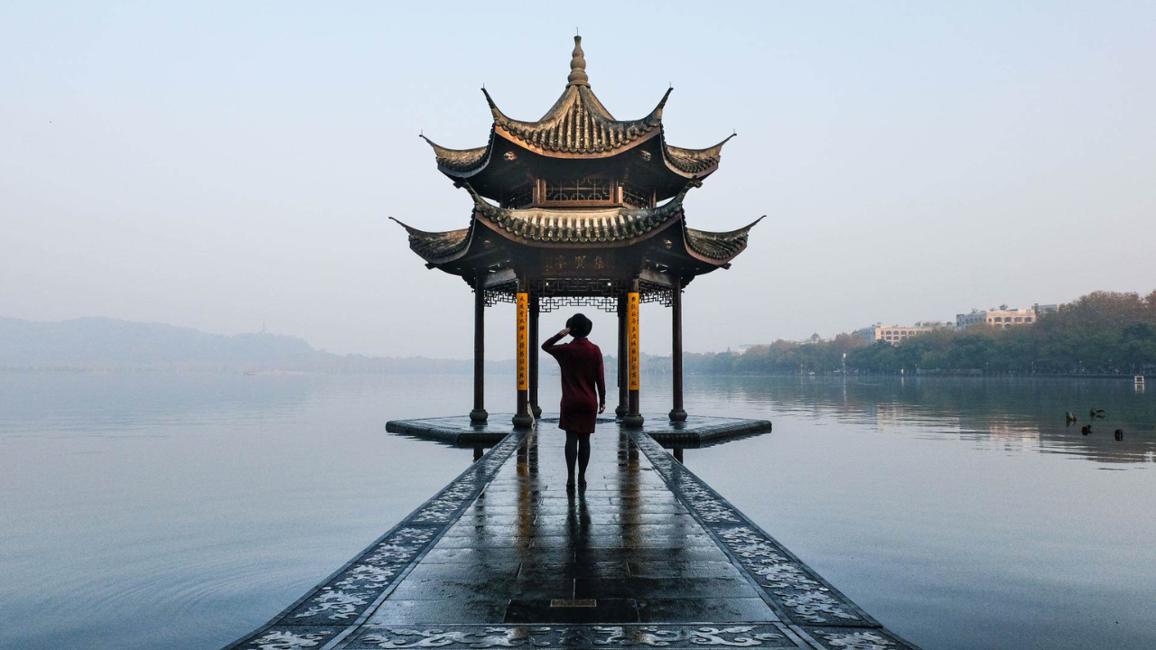 West Lake (Ho Te)