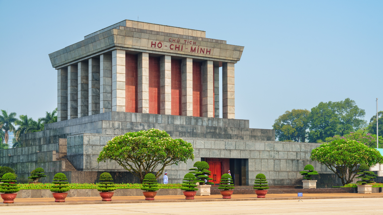 ho chi minh mausoleum