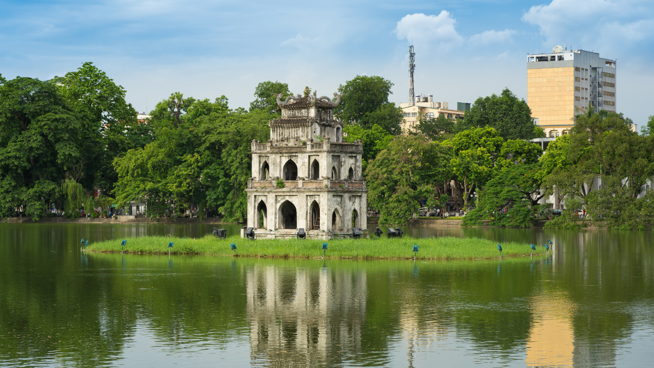 Hoan Kiem Lake 