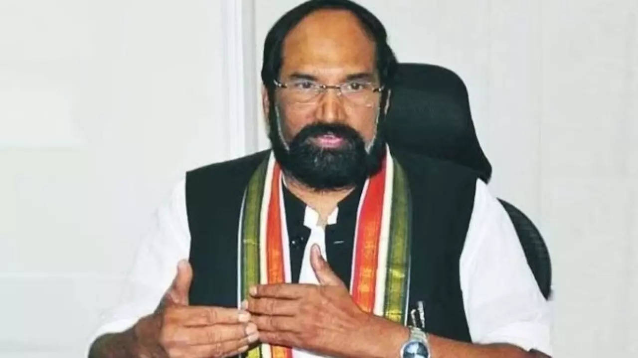 MINISTER UTTAM KUMAR REDDY