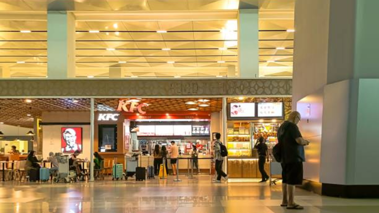 cup of tea at airport in only rs 10? cafe at this city's flight hub becomes india's cheapest