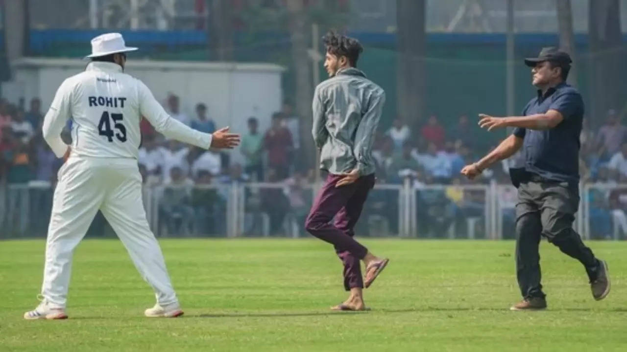 Rohit Sharma's Reaction Goes Viral As Fan Breaches Security To India Captain During Ranji Trophy Match: Watch