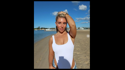 OnlyFans Star Bonnie Blue Fan Joins Queue For Sleeping With 1000 ...