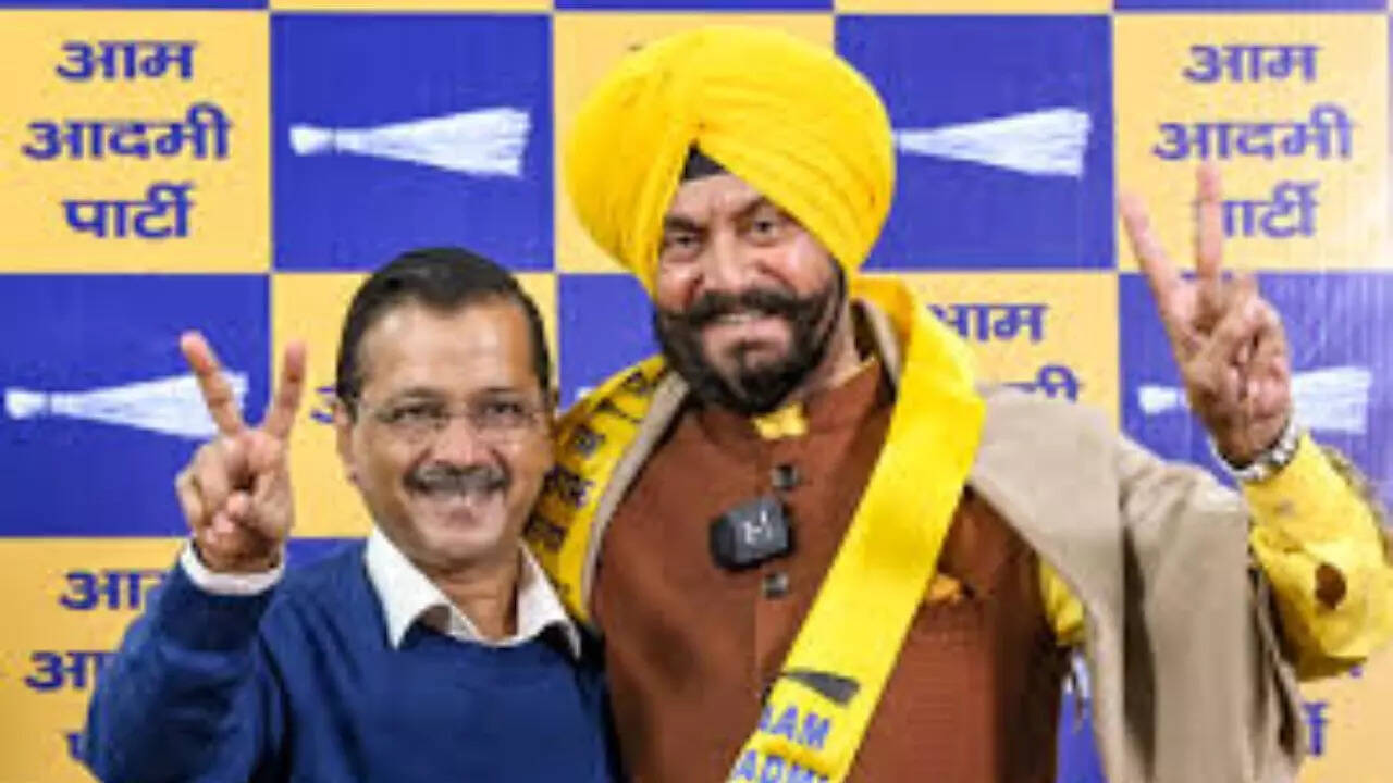 AAP chief Arvind Kejriwal with Jitender Singh Shunty