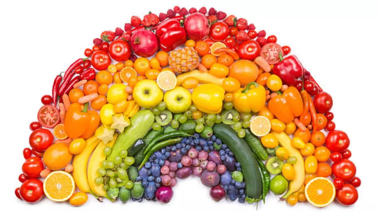 Feeling Low? Here’s A Rainbow Diet Hack That Can Prevent Chronic Diseases And Enhance Brain Power!