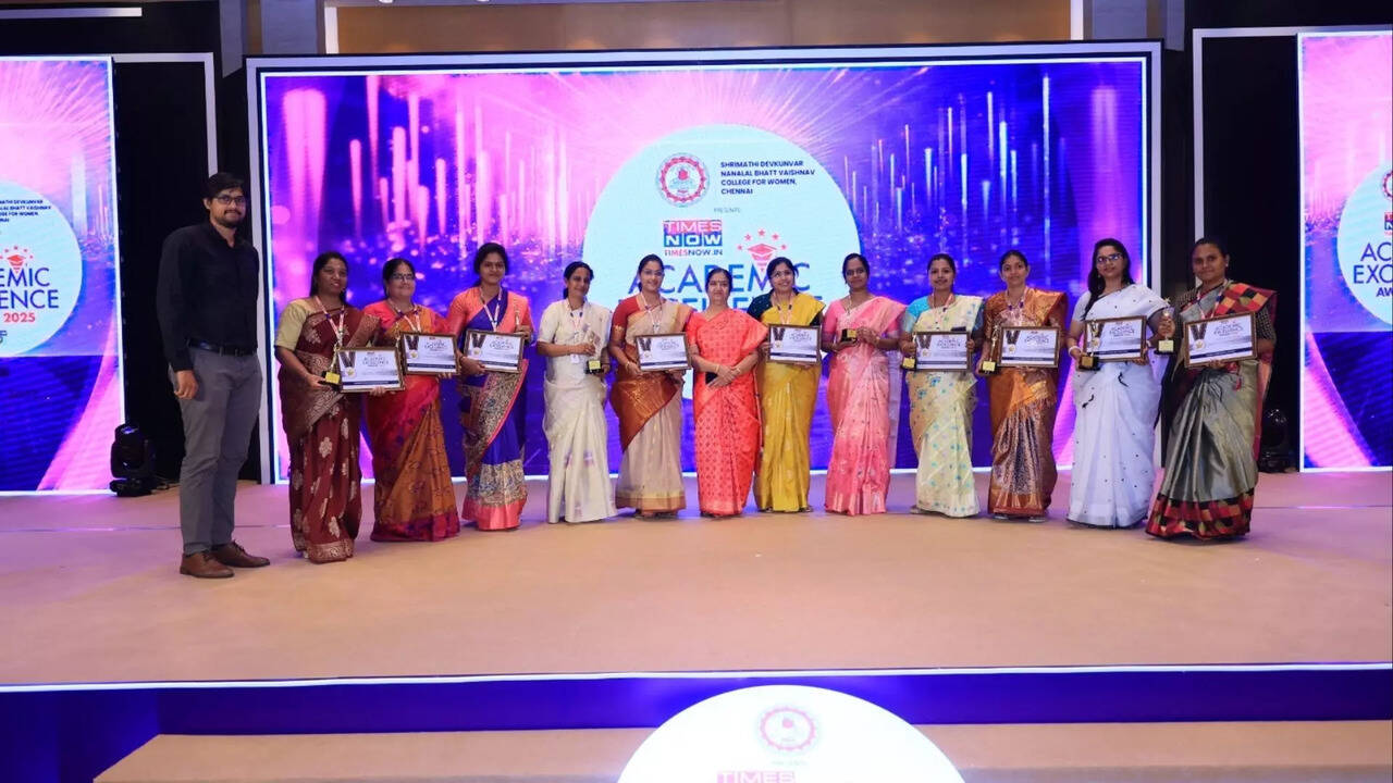  சென்னையில் டைம்ஸ் நவ் Academic Excellence 2025 விருதுகள் விழா.. தலைசிறந்த கல்வி நிறுவனங்கள் கௌரவிப்பு (படங்கள்) 