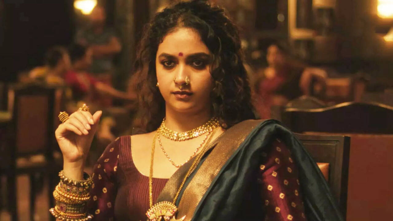  கீர்த்தி சுரேஷா இது!  அக்கா ஃபர்ஸ்ட் லுக் வீடியோவை பார்த்து மிரண்டு போன ரசிகர்கள் 