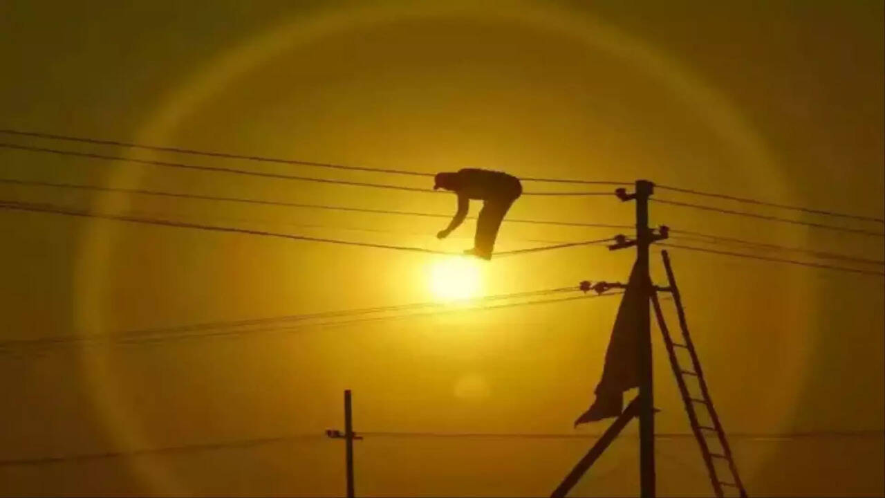  கோவை, திருப்பூரில் நாளை (05.02.2025) மின் தடை பகுதிகள் அறிவிப்பு.. முழு விவரம் இதோ 