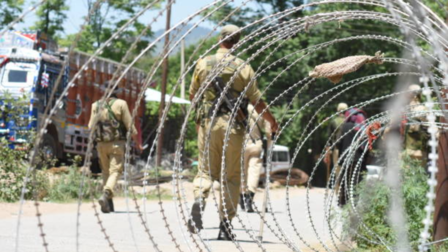 J&K Police Detain 500 Suspects After Deadly Terror Attack in Kulgam | Times  Now