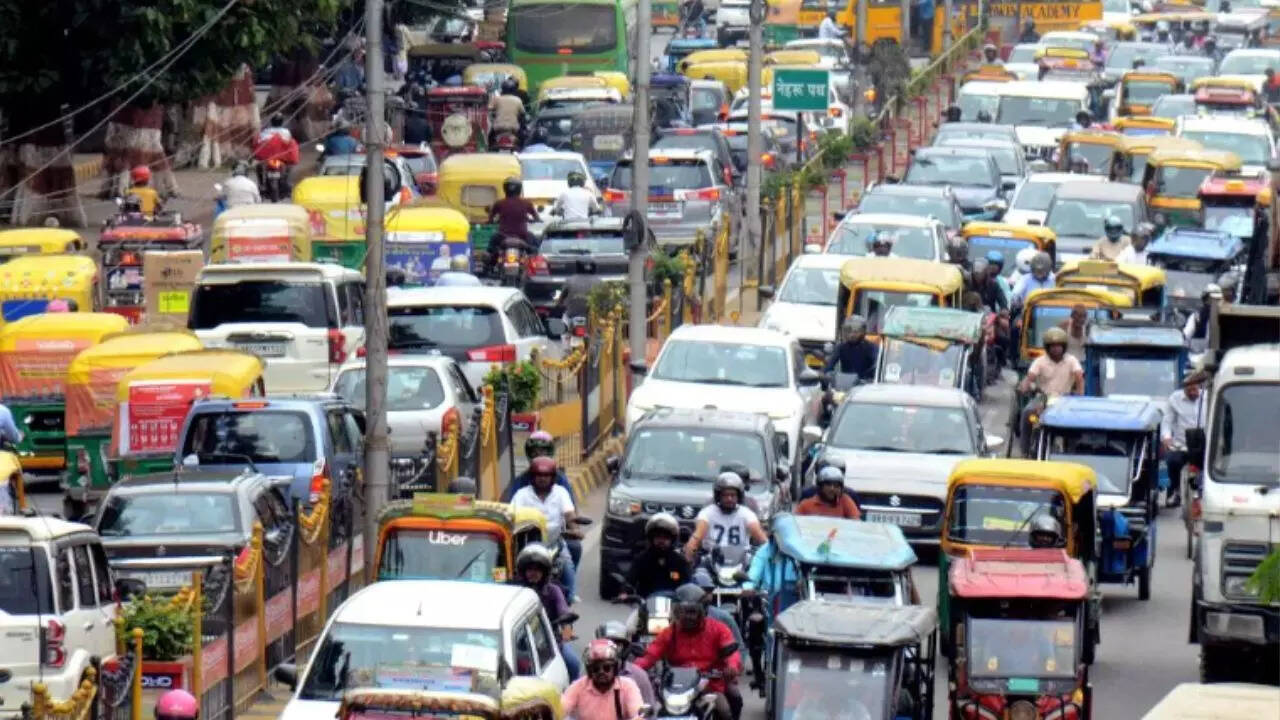 kolkata police sdsl half marathon: traffic advisory issued for february 9-check routes to avoid