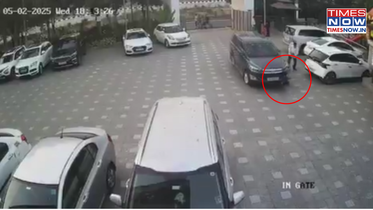 Tragic Accident in Nashik: 4-Year-Old Boy Killed by Car in Hotel Parking Lot Tragic Accident in Nashik: 4-Year-Old Boy Killed by Car in Hotel Parking Lot