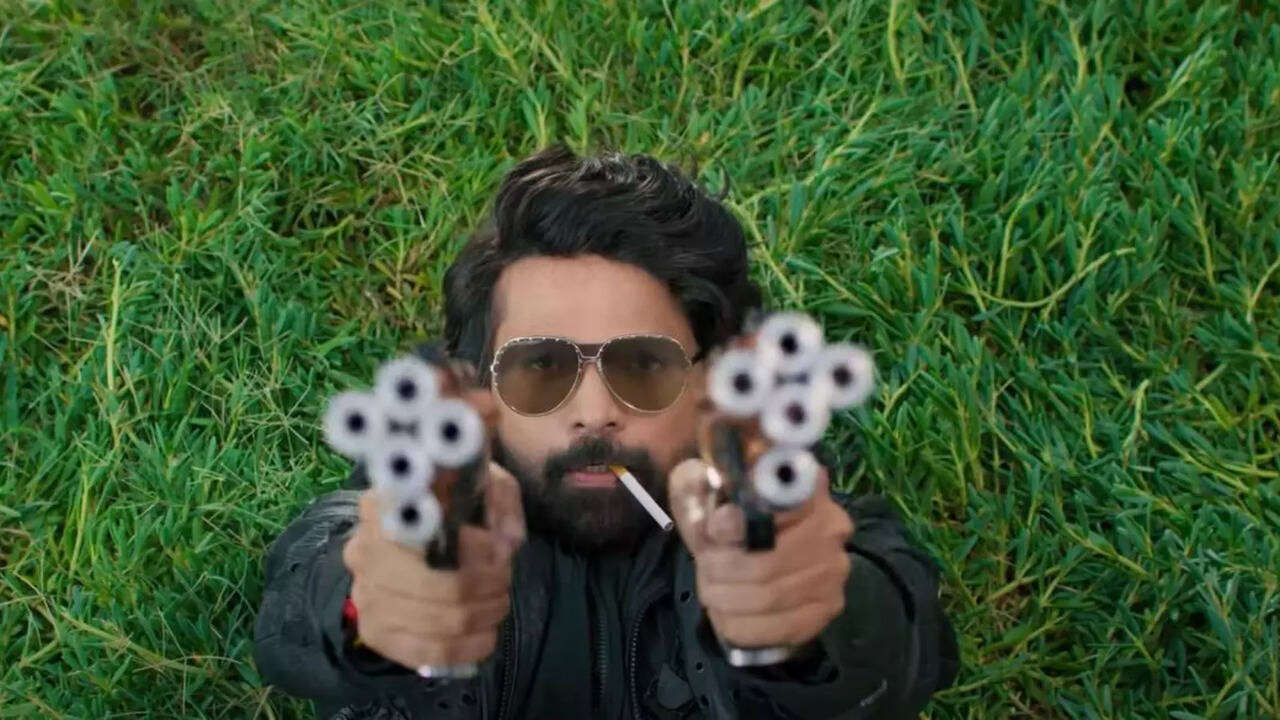 Badass Ravi Kumar Box Office Collection Day 3: Himesh Reshammiya's Film Sees Decline, Lags Behind Loveyapa Badass Ravi Kumar Box Office Collection Day 3: Himesh Reshammiya's Film Sees Decline, Lags Behind Loveyapa