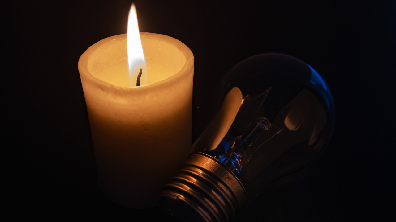 hours-long 'dark night' troubles gurugram residents as power outage hit multiple sectors