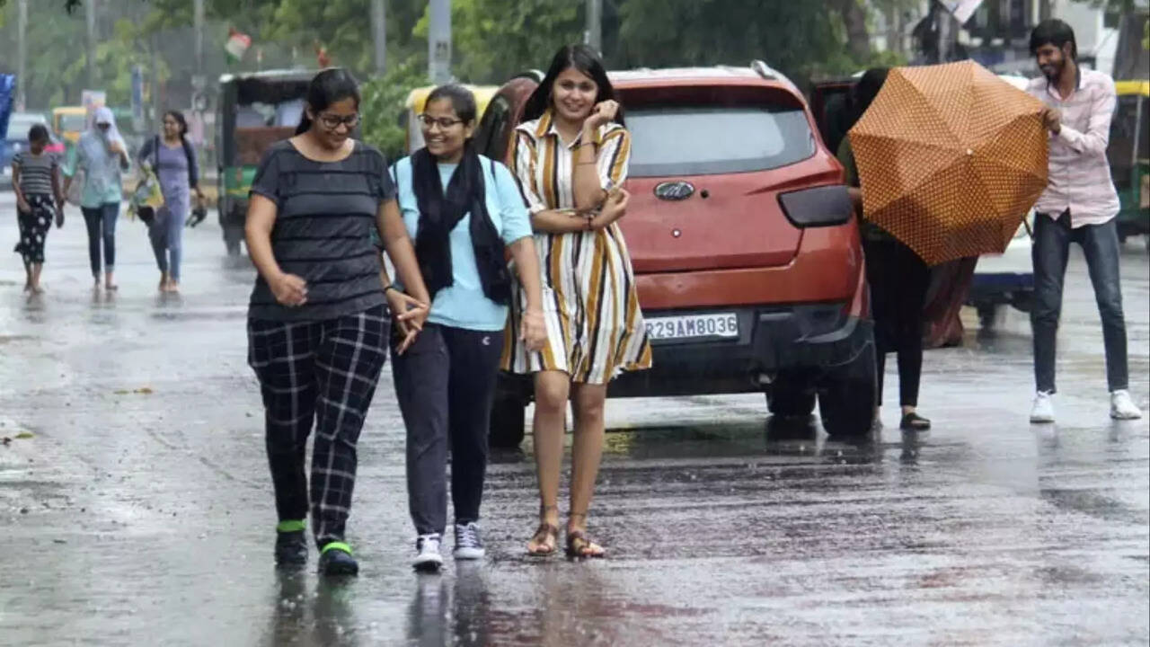  தமிழக டெல்டா, கடலோர பகுதிகளில் மழைக்கு வாய்ப்பு.. வானிலை ஆய்வு மையம் தகவல் 