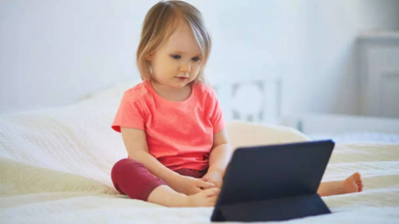 Excessive screen time in toddlers associated with poor language development: study