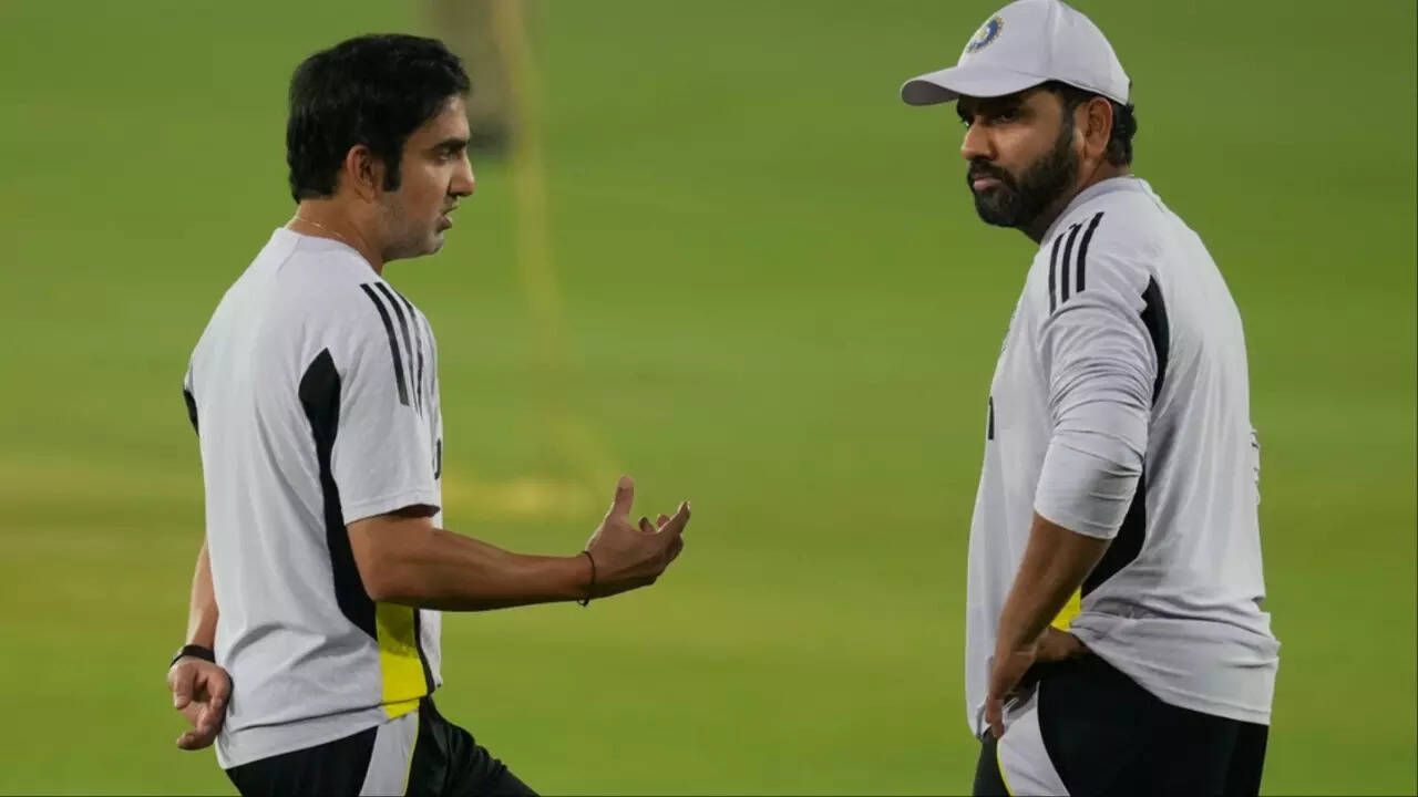 insecurity in the team? zaheer khan warns gautam gambhir-rohit sharma over too much 'flexibility'
