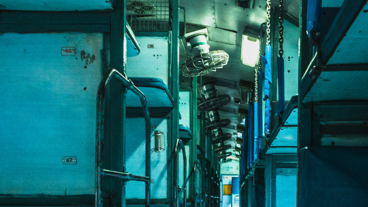 Another Case Of Sexual Assault On Moving Train in 1 Week; Woman Attacked By Drunk Man In Tamil Nadu Another Case Of Sexual Assault On Moving Train in 1 Week; Woman Attacked By Drunk Man In Tamil Nadu