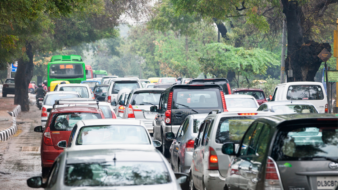 bharat tex 2025: noida police issues traffic advisory – check routes and parking arrangements